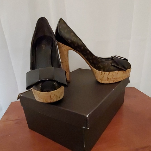 Louis Vuitton  Shoes - Picture 6 of 7